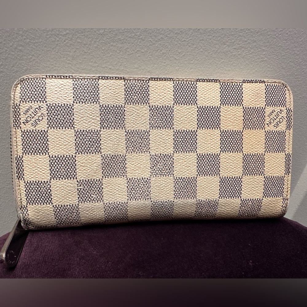 Louis Vuitton LV Damier Azur Zippy Wallet
